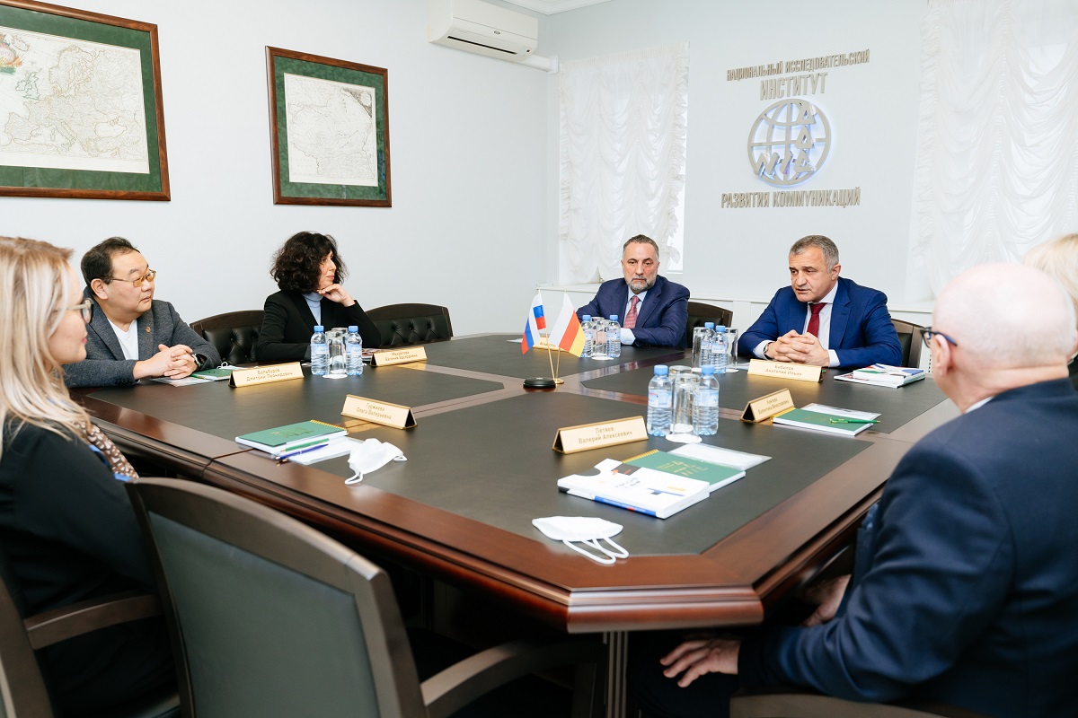 НИИРК – Встреча с Президентом Республики Южная Осетия Анатолием Бибиловым