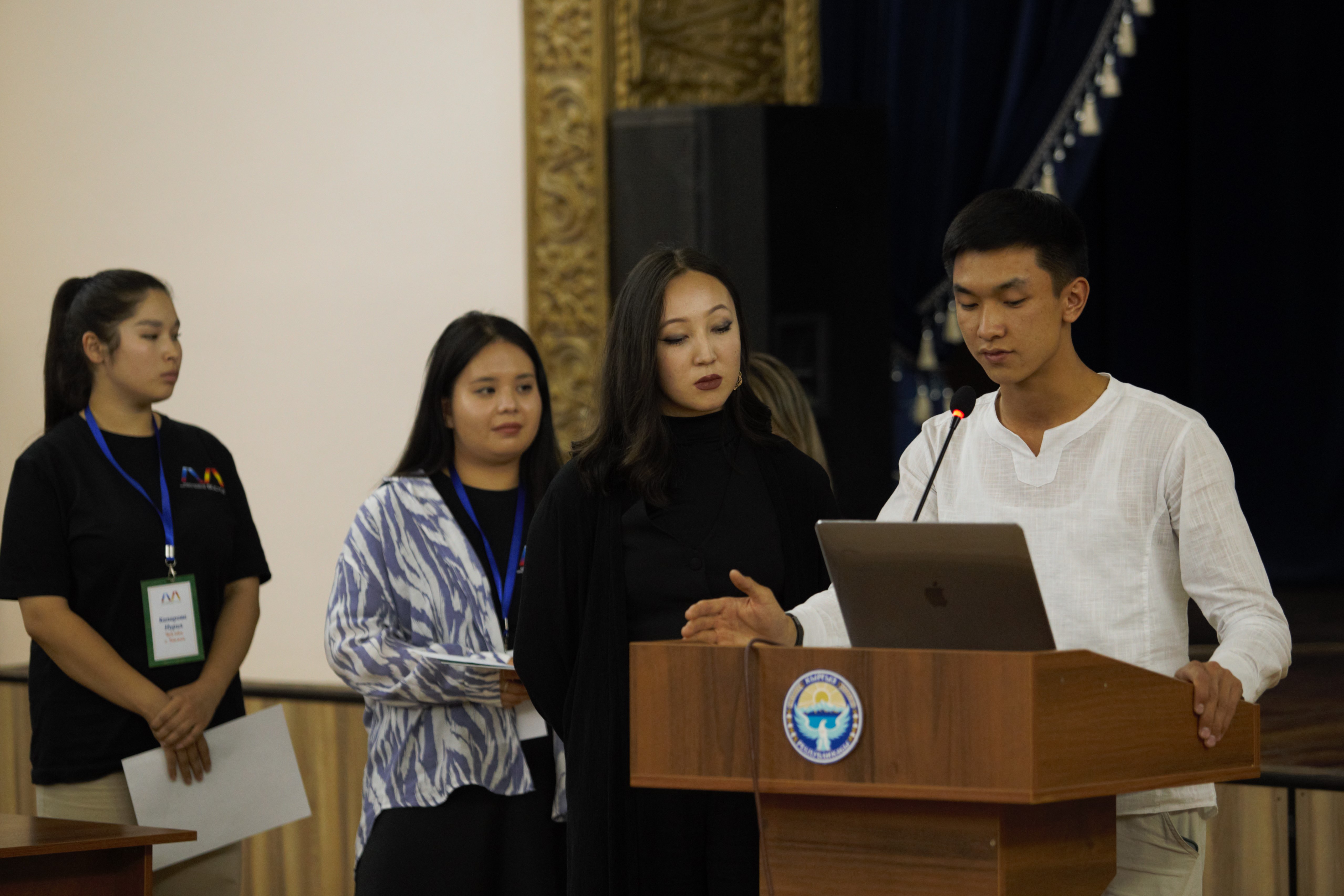 НИИРК – За ними будущее Кырыгзстана: жюри Форума лидеров развития выбрало победителей конкурса проектов