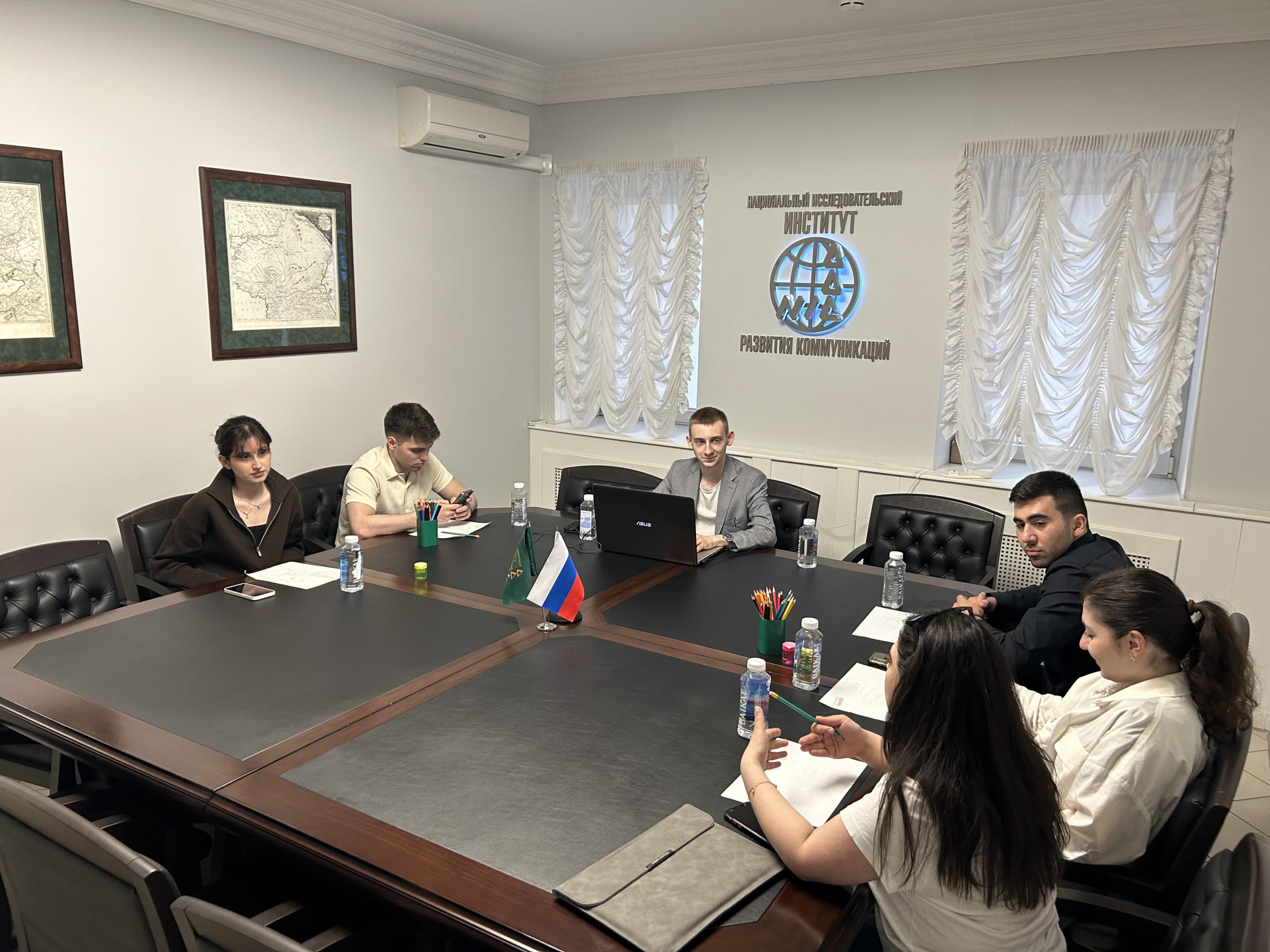 НИИРК – Форсайт-сессия с участием молодежи из Азербайджана