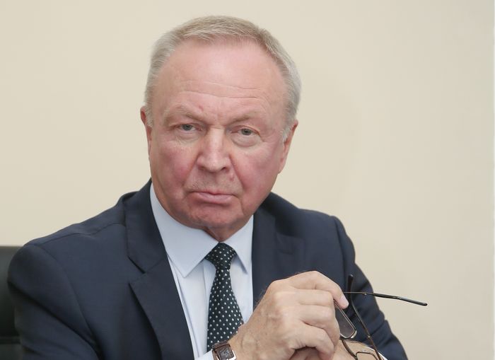 Борис Мирошников