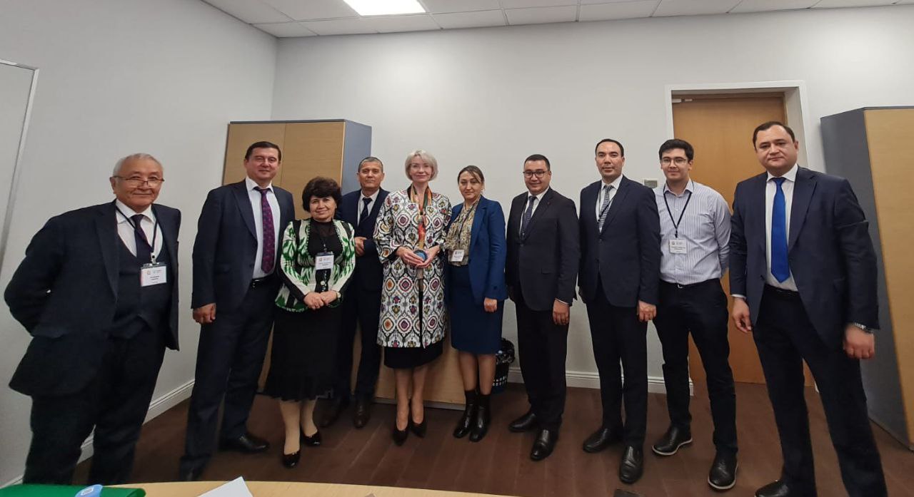НИИРК – Для идеологов из Узбекистана провела занятия Валентина Комлева