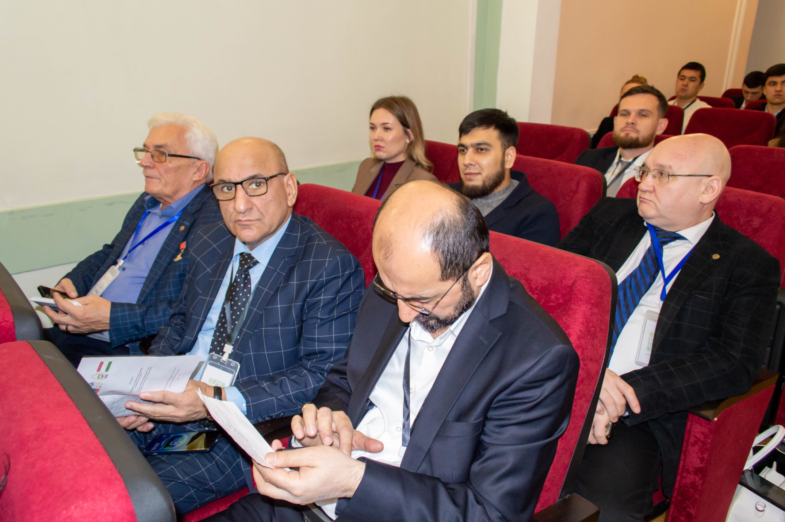 НИИРК – Валентина Комлева, заместитель директора НИИРК по научной работе приняла участие в Международной научно-практической конференции, посвященной Ахмаду Донишу