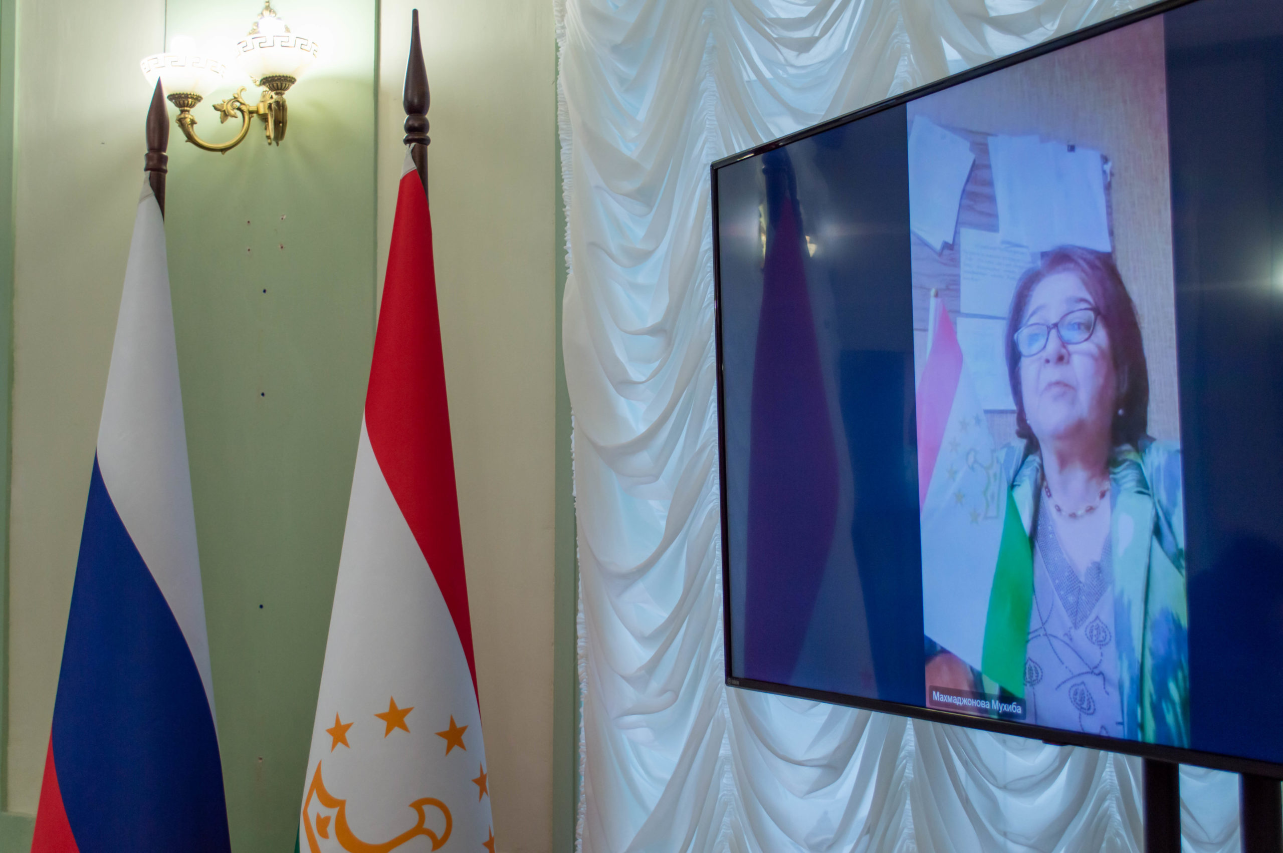 НИИРК – Валентина Комлева, заместитель директора НИИРК по научной работе приняла участие в Международной научно-практической конференции, посвященной Ахмаду Донишу