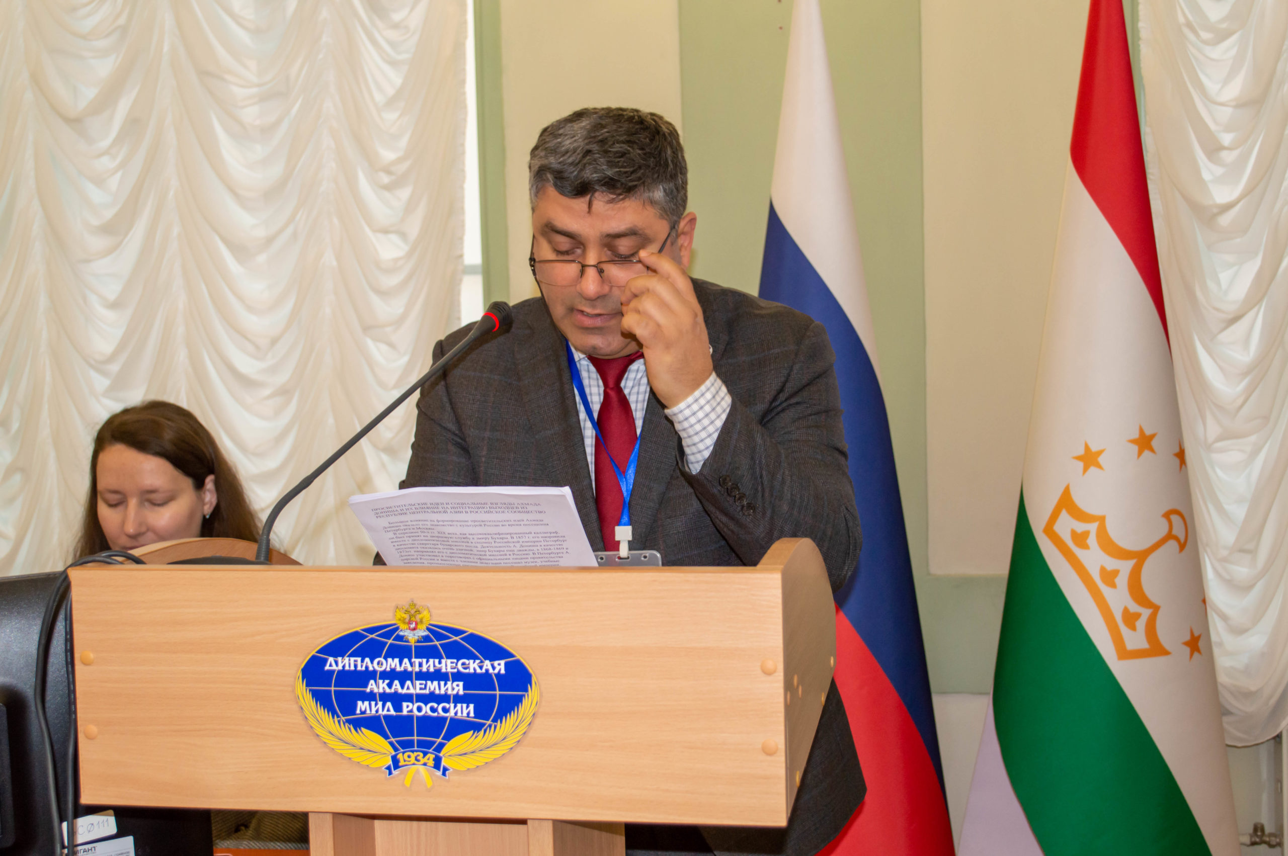 НИИРК – Валентина Комлева, заместитель директора НИИРК по научной работе приняла участие в Международной научно-практической конференции, посвященной Ахмаду Донишу