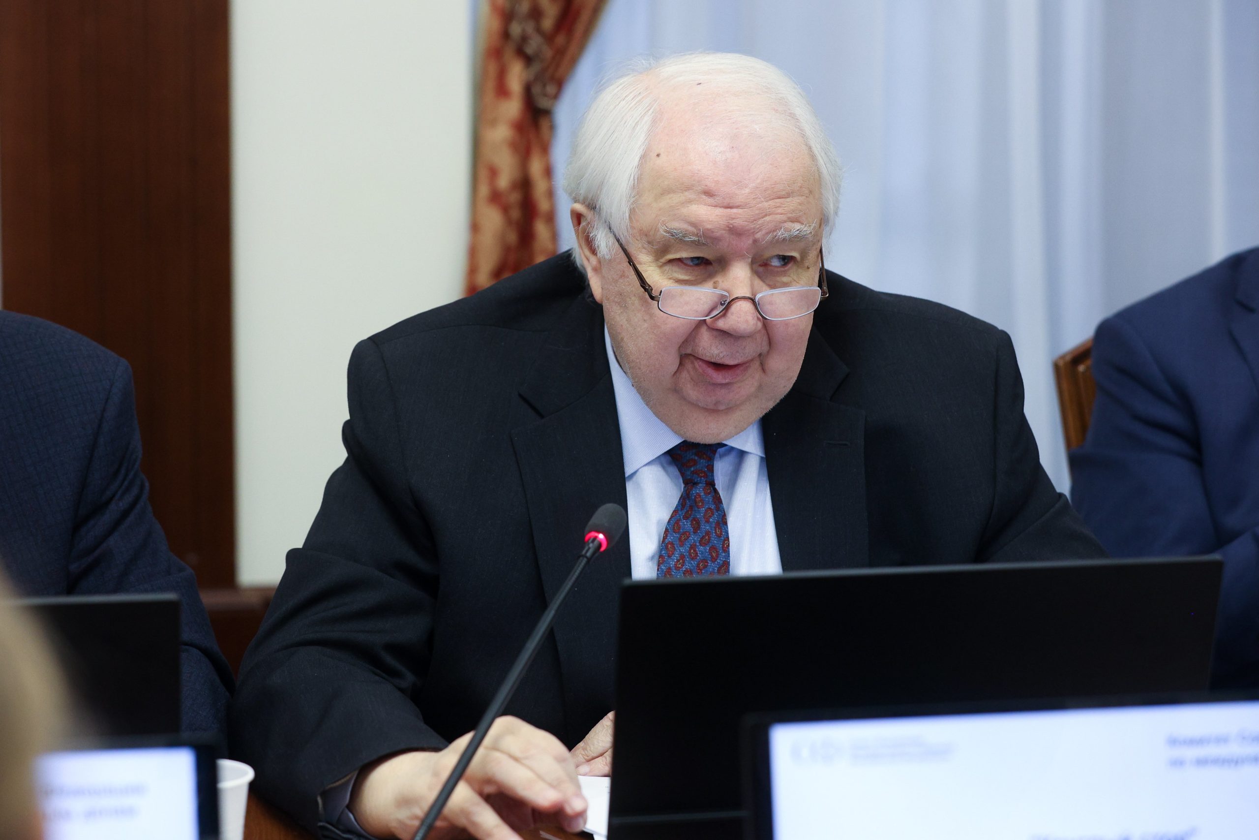 НИИРК – Владислав Гасумянов в Совете Федерации предложил создать координационный центр стратегических коммуникаций