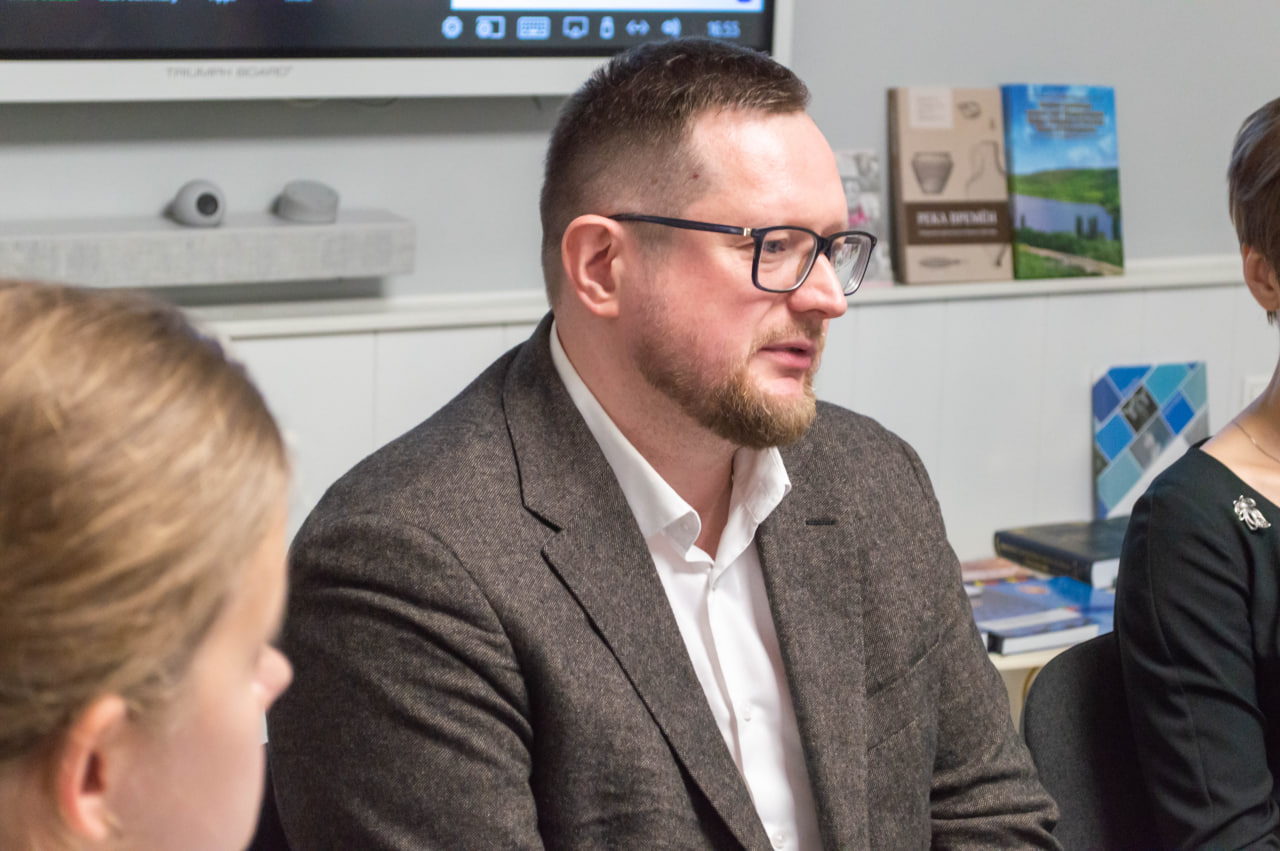 НИИРК – В НИИРК обсудили формирование идентичности Приднестровья