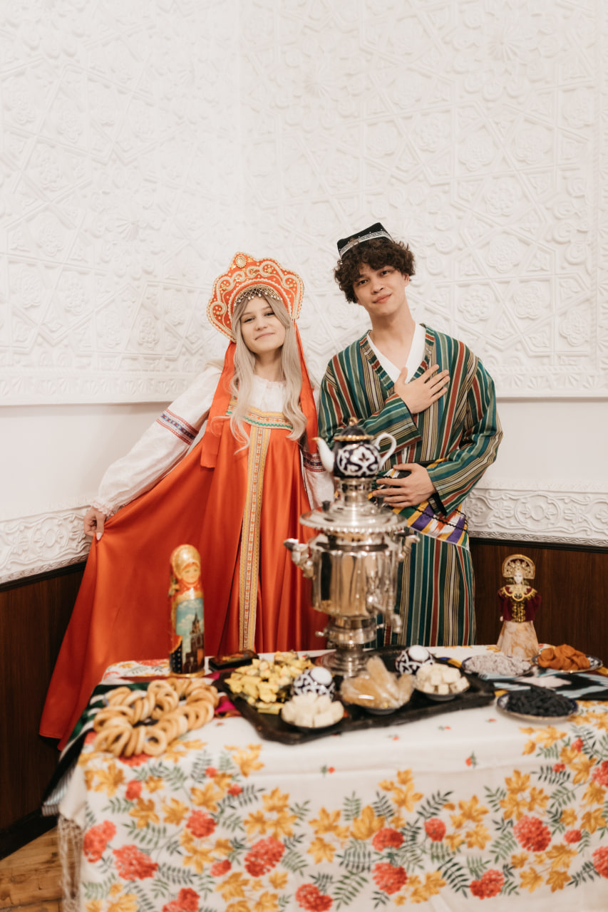 НИИРК – Презентация книги «Они создают Узбекистан» состоялась в Ташкенте