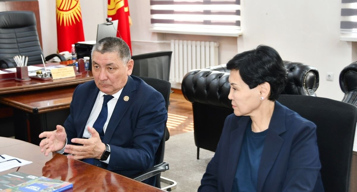 НИИРК – НИИРК и КНУ им. Ж. Баласагына продлили соглашение о сотрудничестве